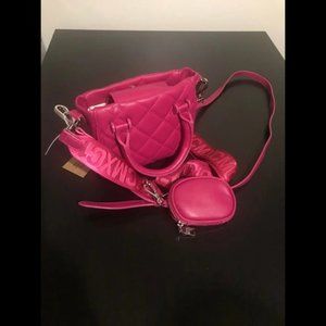 Steve Madden crossbody bag fushia